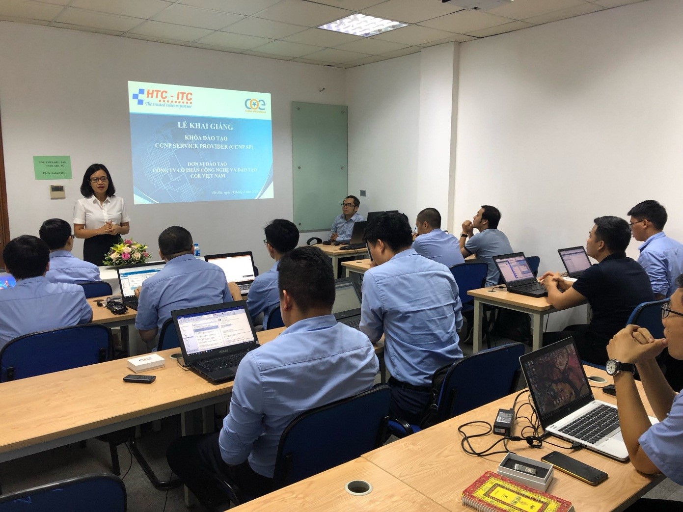 COE Việt Nam đã triển khai thành công lớp CCNP Service Provider (CCNP SP) cho các cán bộ thuộc Công ty cổ phần HTC Viễn thông Quốc tế.